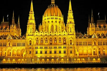 Udhëtim i rehatshëm në Hungari: destinacione të arritshme me vinjetë në autostradë