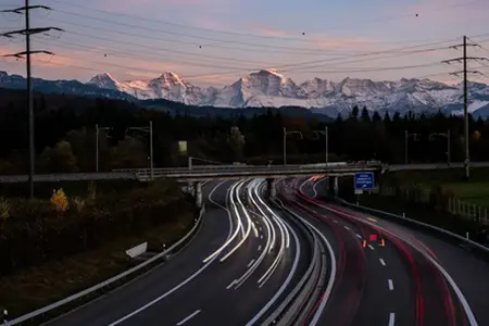Sistemi i transportit zviceran dhe blerja e vinjetës për autostrada