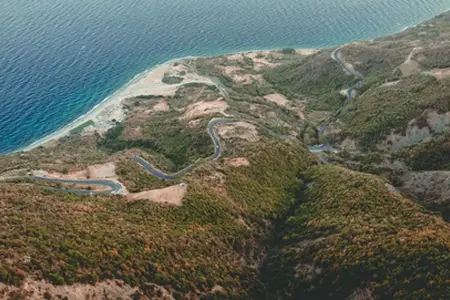 Achiziționarea vinietei pentru anul 2024 în Cehia – Călătorește mai rapid cu ajutorul rețelei de autostrăzi